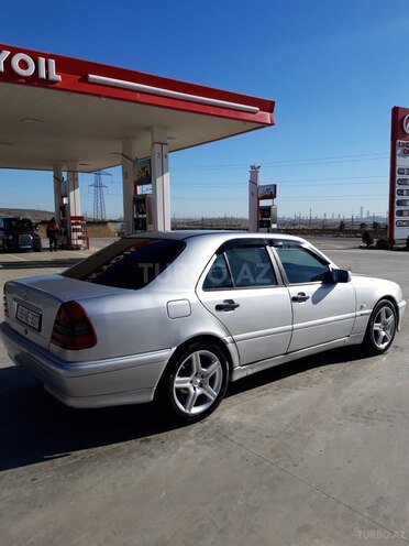 Mercedes C 200 1999, 290,000 km - 2.0 l - Bakı
