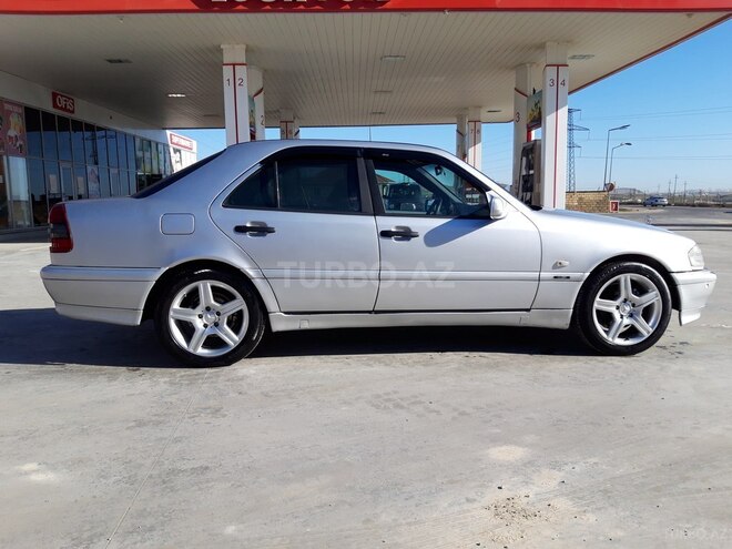 Mercedes C 200 1999, 290,000 km - 2.0 l - Bakı