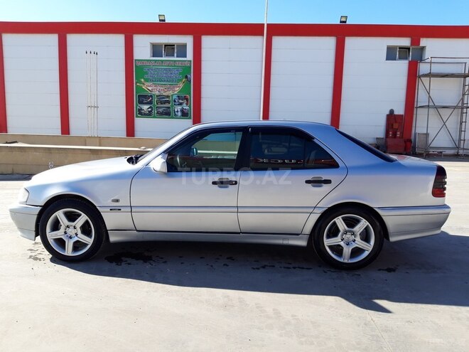 Mercedes C 200 1999, 290,000 km - 2.0 l - Bakı