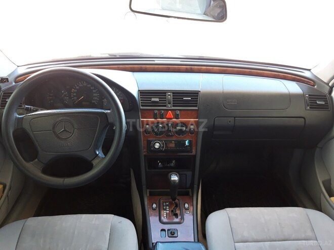 Mercedes C 200 1999, 290,000 km - 2.0 l - Bakı
