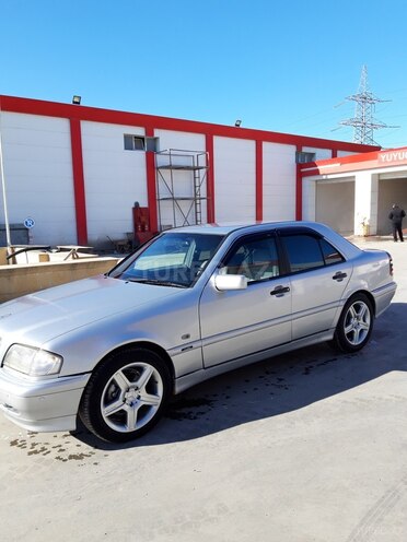 Mercedes C 200 1999, 290,000 km - 2.0 l - Bakı
