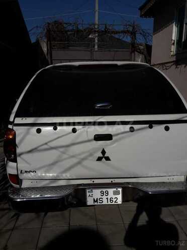 Mitsubishi L200 2010, 195,000 km - 2.5 l - Bakı