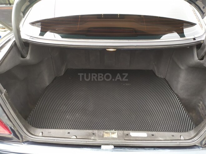 Mercedes E 220 2001, 280,000 km - 2.2 l - Sumqayıt
