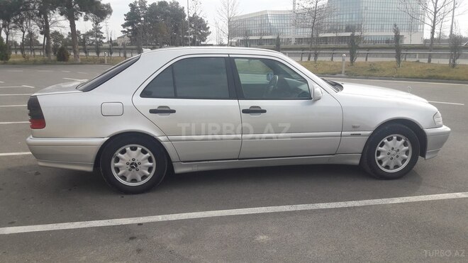Mercedes C 180 2000, 268,085 km - 1.8 l - Mingəçevir