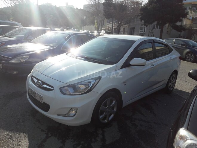 Hyundai Accent 2012, 137,000 km - 1.6 l - Bakı