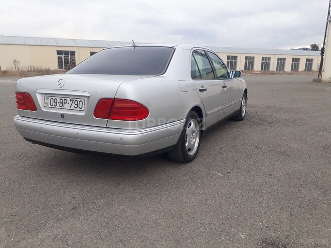 Mercedes E 200 1998, 462,730 km - 2.0 l - Tovuz