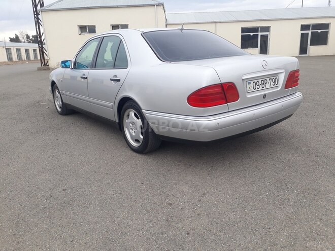 Mercedes E 200 1998, 462,730 km - 2.0 l - Tovuz