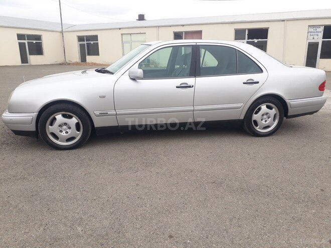 Mercedes E 200 1998, 462,730 km - 2.0 l - Tovuz