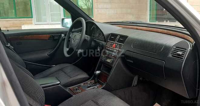 Mercedes C 240 1999, 280,000 km - 2.4 l - Sumqayıt