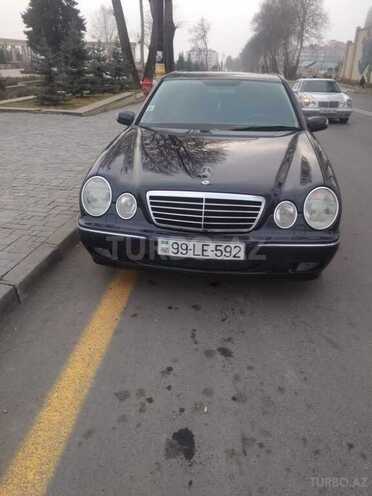 Mercedes E 240 2000, 241,000 km - 2.4 l - Qəbələ