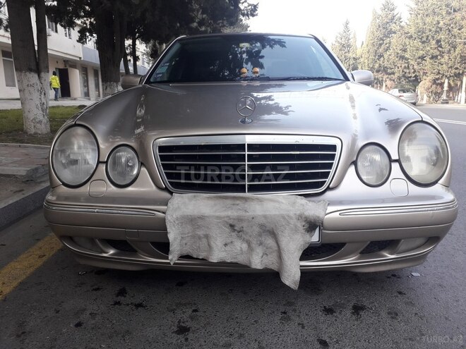 Mercedes E 240 2000, 326,000 km - 2.4 l - Sumqayıt