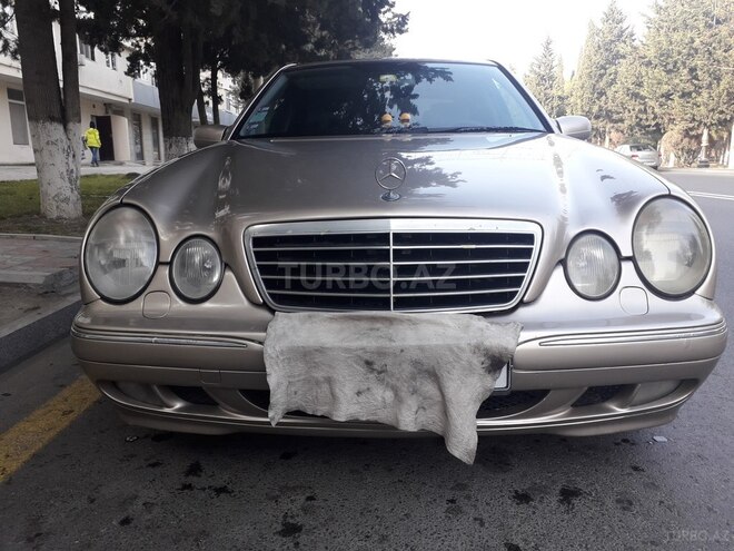 Mercedes E 240 2000, 326,000 km - 2.4 l - Sumqayıt
