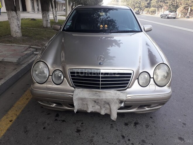 Mercedes E 240 2000, 326,000 km - 2.4 l - Sumqayıt