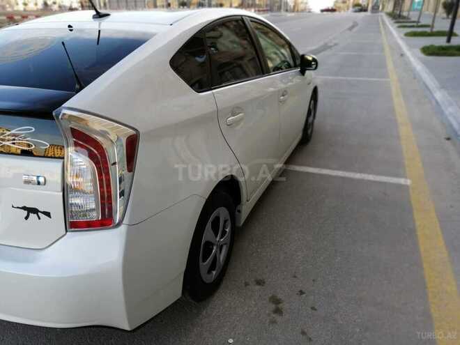 Toyota Prius 2013, 110,000 km - 1.8 l - Bakı