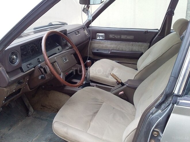 Toyota Corolla 1987, 290,000 km - 1.8 l - Bakı