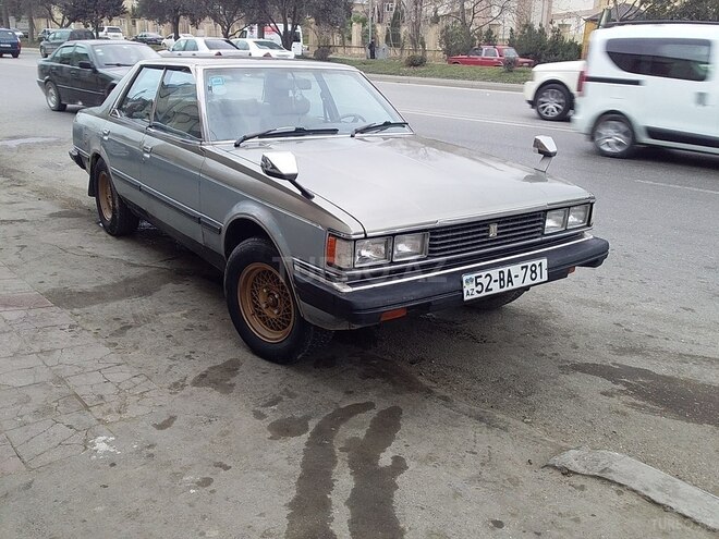 Toyota Corolla 1987, 290,000 km - 1.8 l - Bakı