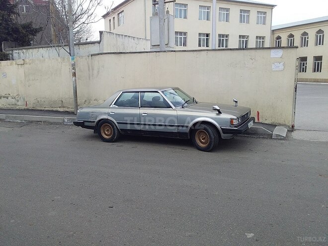 Toyota Corolla 1987, 290,000 km - 1.8 l - Bakı