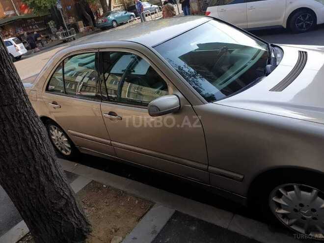 Mercedes E 220 2000, 254,875 km - 2.2 l - Balakən