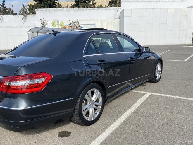 Mercedes E 220 2011, 190,000 km - 2.2 л - Bakı