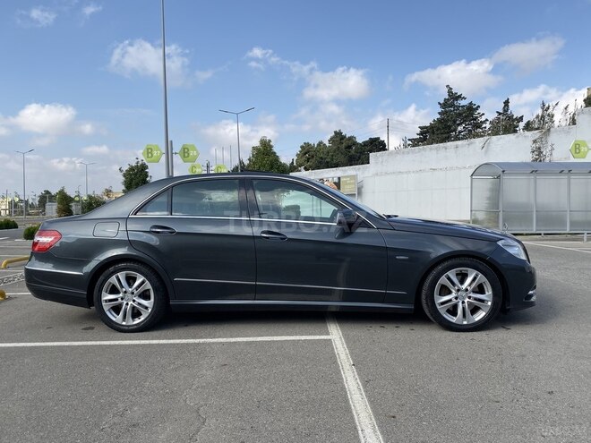 Mercedes E 220 2011, 190,000 km - 2.2 л - Bakı