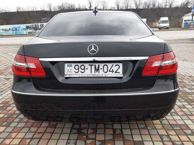 Mercedes E 220 2011, 209,000 km - 2.2 л - Quba