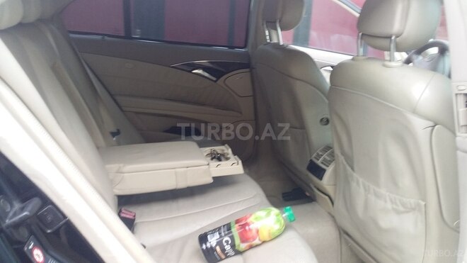 Mercedes E 240 2002, 240,000 km - 2.6 l - Şirvan