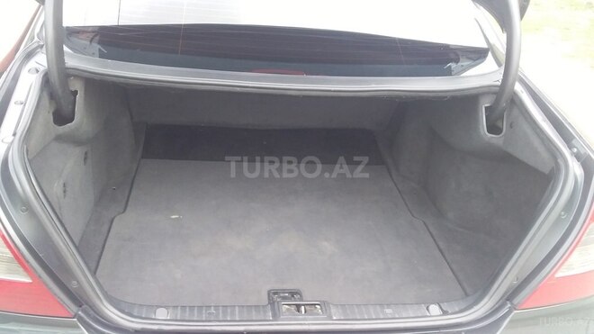 Mercedes E 240 2002, 240,000 km - 2.6 l - Şirvan