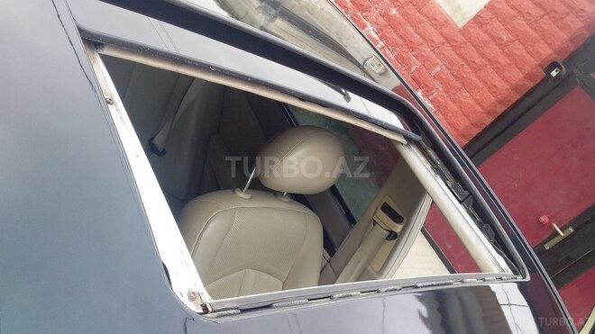 Mercedes E 240 2002, 240,000 km - 2.6 l - Şirvan