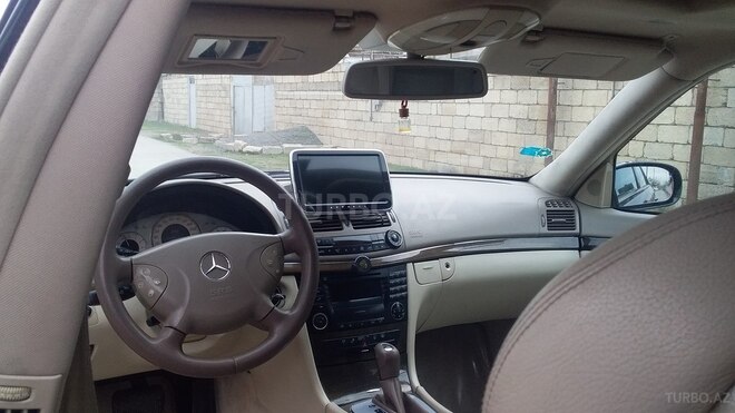 Mercedes E 240 2002, 240,000 km - 2.6 l - Şirvan