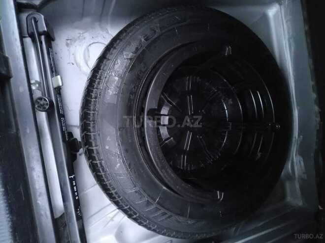 Mercedes E 230 1997, 290,000 km - 2.3 л - Bakı