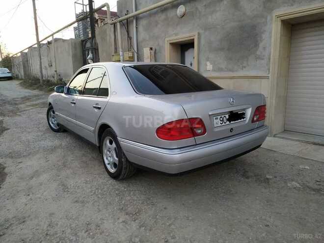 Mercedes E 230 1997, 290,000 km - 2.3 л - Bakı