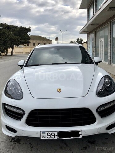 Porsche Cayenne GTS 2014, 70,000 km - 4.8 l - Bakı