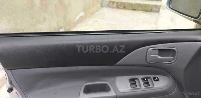 Mitsubishi Lancer 2008, 205,000 km - 1.3 l - Bakı