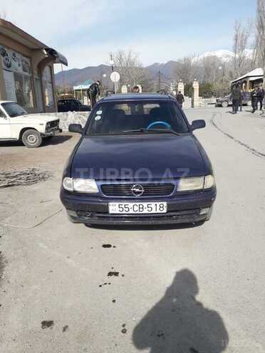 Opel Astra 1997, 238,548 km - 1.6 l - Şəki