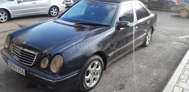 Mercedes E 320 2001, 380,000 km - 3.2 l - Bakı