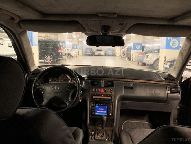 Mercedes E 320 2001, 380,000 km - 3.2 l - Bakı