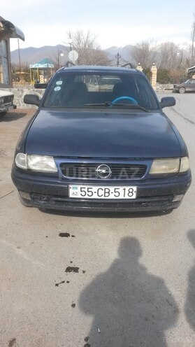 Opel Astra 1997, 238,548 km - 1.6 l - Şəki