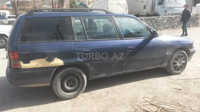 Opel Astra 1997, 238,548 km - 1.6 l - Şəki