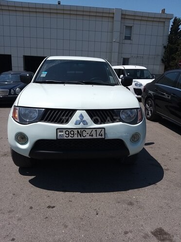 Mitsubishi L200 2007, 330,000 km - 2.5 l - Bakı