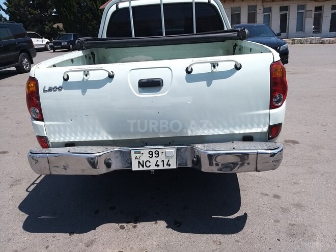 Mitsubishi L200 2007, 330,000 km - 2.5 l - Bakı