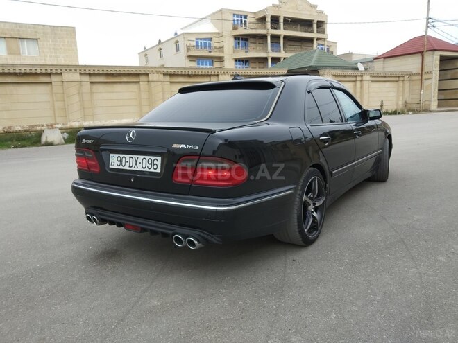 Mercedes E 320 2001, 130,000 km - 3.2 l - Bakı
