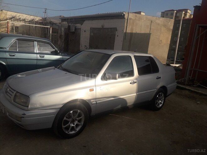 Volkswagen Vento 1998, 230,000 km - 1.8 l - Bakı
