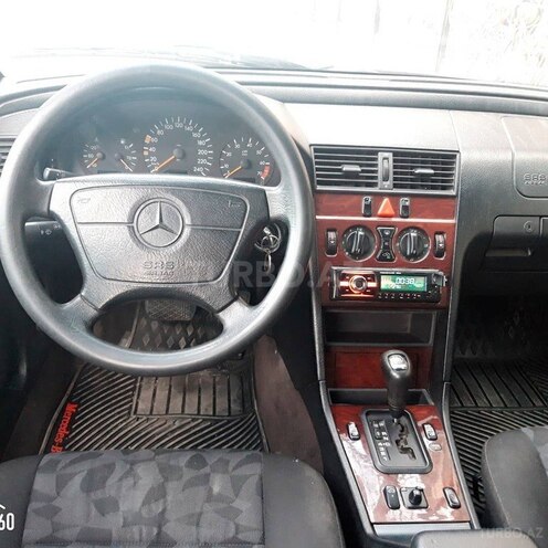 Mercedes C 180 1998, 246,000 km - 0.2 l - Gəncə