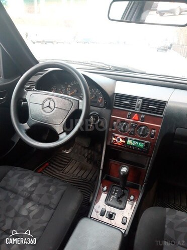 Mercedes C 180 1998, 246,000 km - 0.2 l - Gəncə