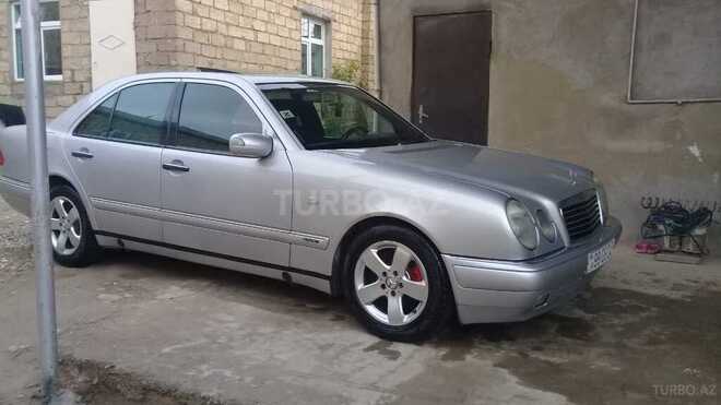 Mercedes E 200 1997, 258,000 km - 2.0 l - Bakı