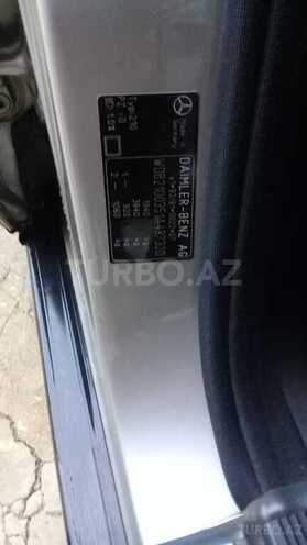 Mercedes E 200 1997, 258,000 km - 2.0 l - Bakı