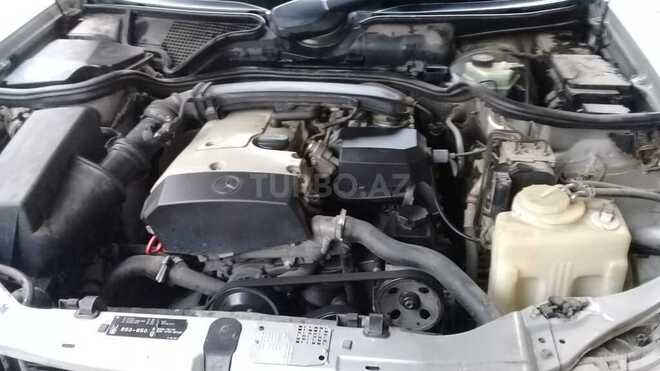 Mercedes E 200 1997, 258,000 km - 2.0 l - Bakı