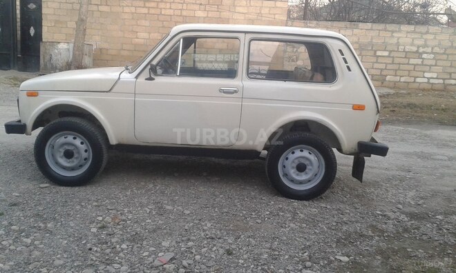 LADA (VAZ) Niva 1988, 25,000 km - 1.6 л - Goranboy
