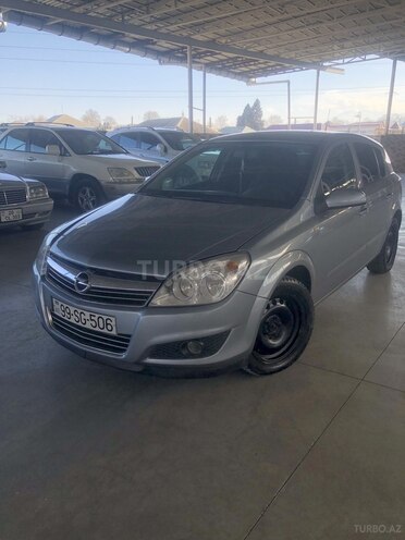 Opel Astra 2007, 205,000 km - 1.6 л - Gəncə