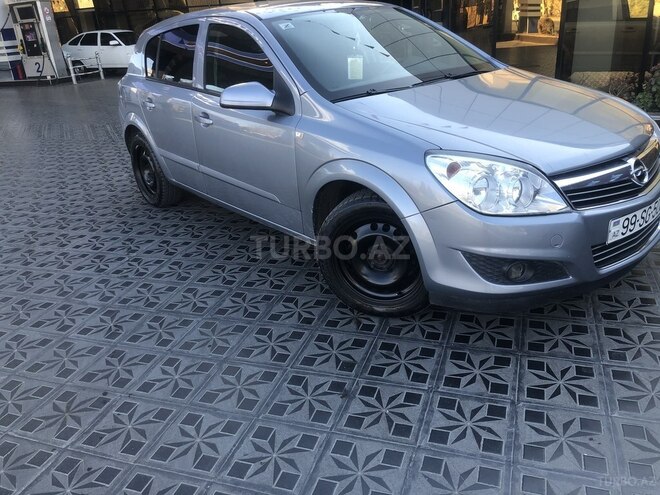 Opel Astra 2007, 205,000 km - 1.6 л - Gəncə